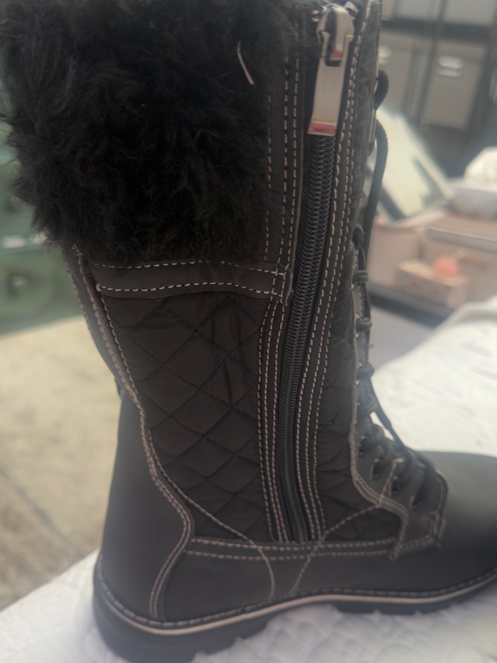SHEIN Black Quilted Lace-Up Winter Boots with Faux Fur Trim